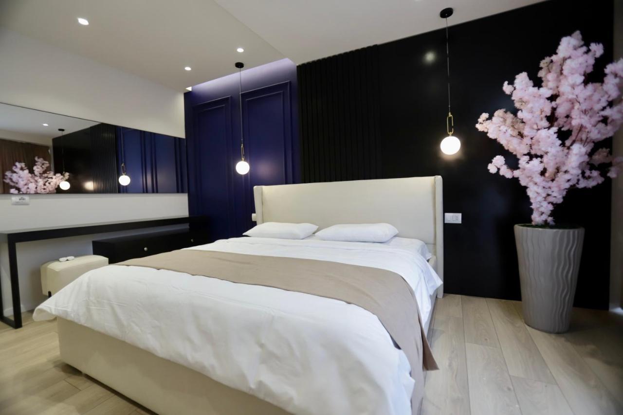 Appartement La Grand - New Bazaar à Tirana Extérieur photo